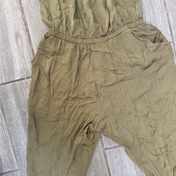 Nation silky green jumpsuit - Picture 4 of 10